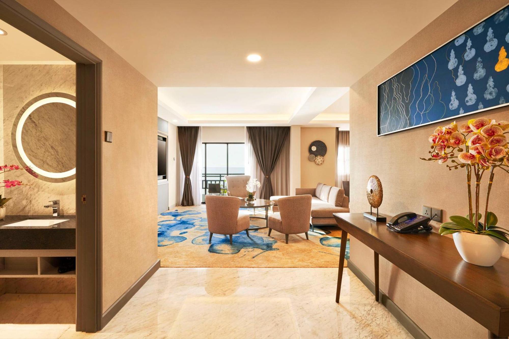Hotel Doubletree By Hilton Damai Laut Lumut Exterior foto